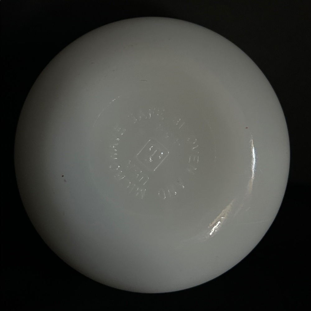 Anchor Hocking Custard Dessert Fruit Pattern Bowl - Picture 3 of 3